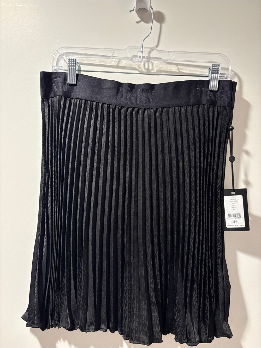 DKNY Mini Skirt Black Pleated Logo-Waist Skirt